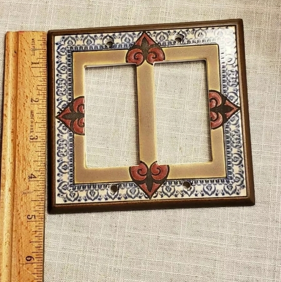 Ceramic Wall Plate Cover with Moroccan Motif - Picture 3 of 4